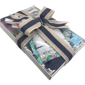 3-Piece Foot Spa Kit with Avocado Hydrating Mask & Floral Mommy Spa Headband